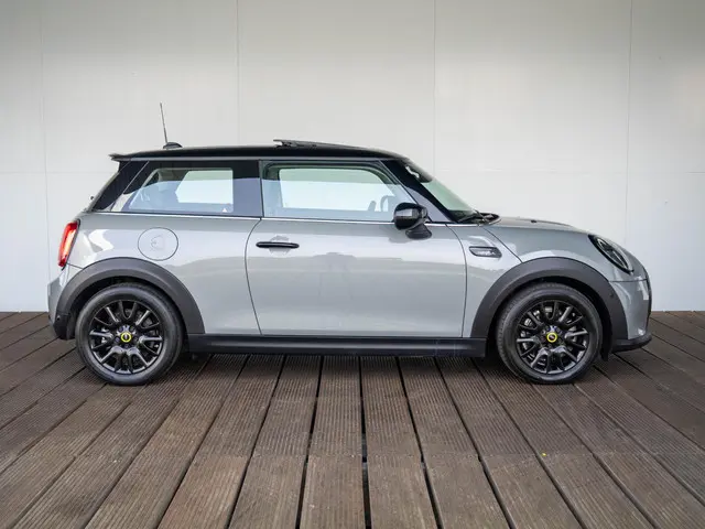 MINI Electric 3-deurs 2022 Elektrisch 11