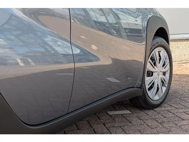 Toyota Aygo X Hybrid 115 play 2026 Hybride Benzine 7