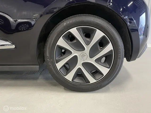 Citroën DS3 1.2 VTi 82pk So Chic 2014 Benzine 8