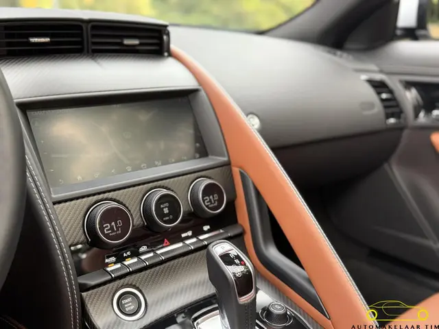 Jaguar F-Type P450 RWD R-Dynamic Black 2021 Benzine 68