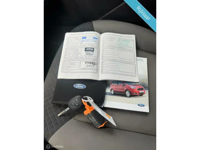 Ford Tourneo Courier 1.0 Titanium 2016 Benzine 19
