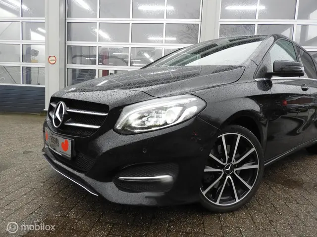 Mercedes-Benz B-Klasse 250 Prestige 2015 Benzine 2