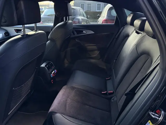 Audi A6 Limousine 2.8 FSI Pro Line S 2012 Benzine 9