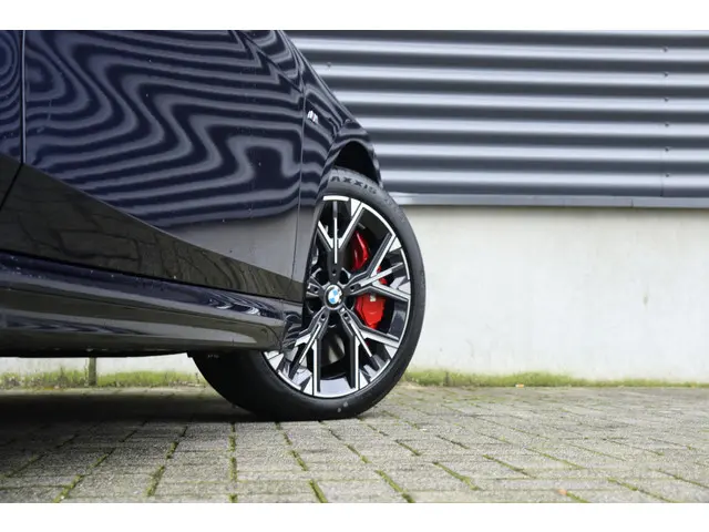 BMW 2 Serie Gran Coupé 220 2025 Benzine 7