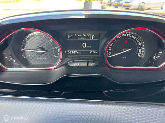 Peugeot 2008 1.2 PureTech GT-Line 2019 Benzine 11
