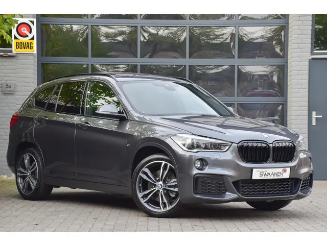 BMW X1 xDrive25i 2016 Benzine 3