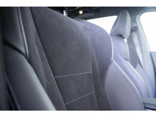 BMW X1 18i sDrive Aut. 2024 Benzine 38