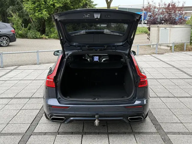 Volvo V60 2.0 B4 Aut. 197pk MHEV R-Design 2020 Benzine 15