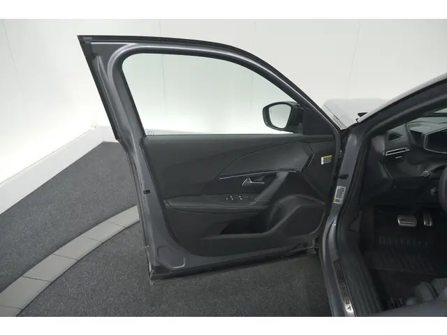 Peugeot 2008 Hybrid 136 e-DSC6 GT 2024 Hybride Benzine 76