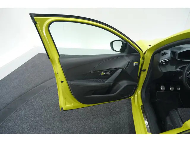 Peugeot 208 PureTech 100 GT 2024 Benzine 63