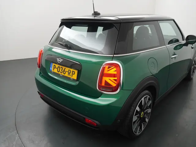 MINI Electric Yours 33 kWh 2022 Elektrisch 27