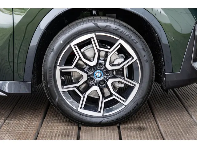 BMW iX1 IX1 xDrive30 2024 Elektrisch 27