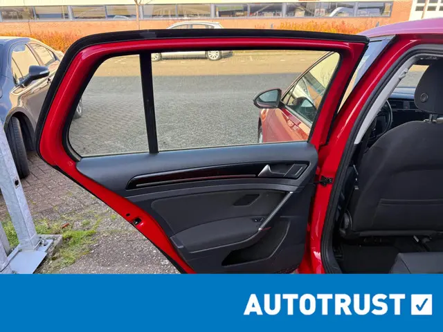 Volkswagen Golf 1.0 TSI Highline 2018 Benzine 18