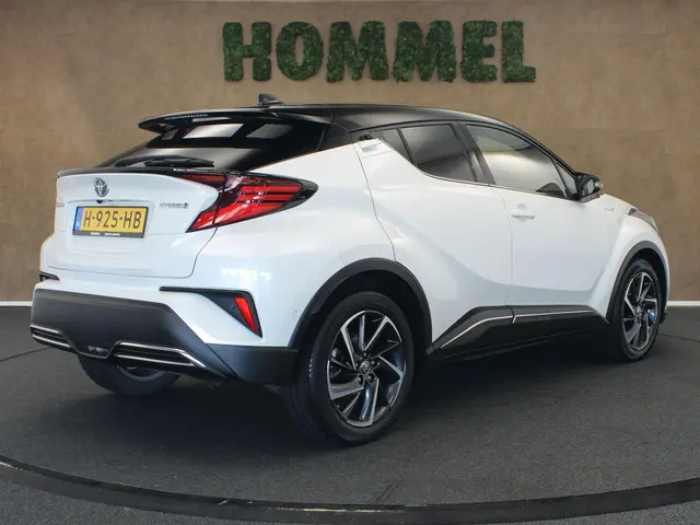 Toyota C-HR 2.0 Hybrid Bi-Tone 2020 Hybride Benzine 4