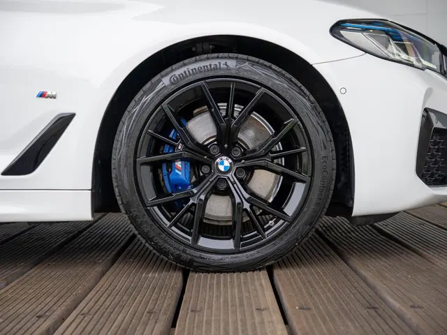 BMW 5 Serie Touring 530e xDrive 2021 Hybride Benzine 6