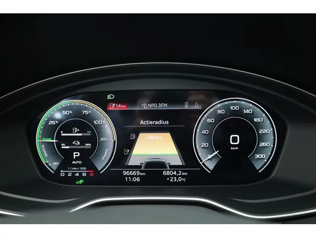 Audi Q5 55 TFSI e S Edition 2021 Hybride Benzine 18