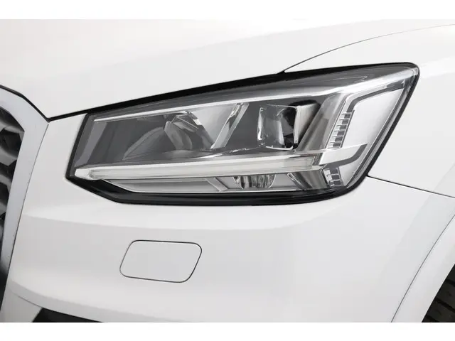 Audi Q2 30 TFSI epic 2020 Benzine 42