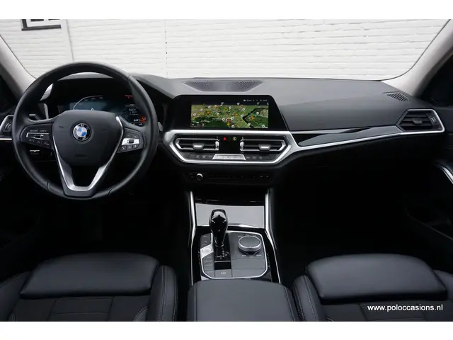 BMW 3 Serie 318i 2021 Benzine 8