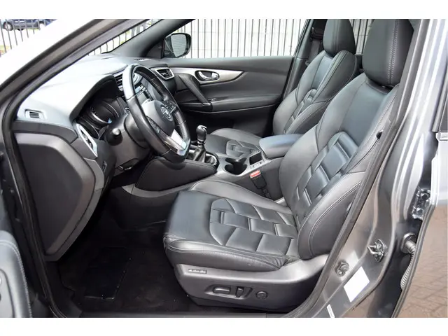 Nissan QASHQAI 1.3 DIG-T Tekna + Full Options 2019 Benzine 18