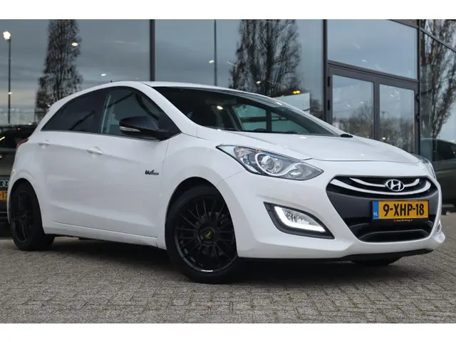 Hyundai i30 1.6 GDI GO! 2015 Benzine 7