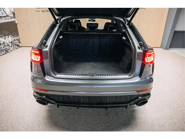 Audi RSQ8 4.0 TFSI quattro 2021 Benzine 18