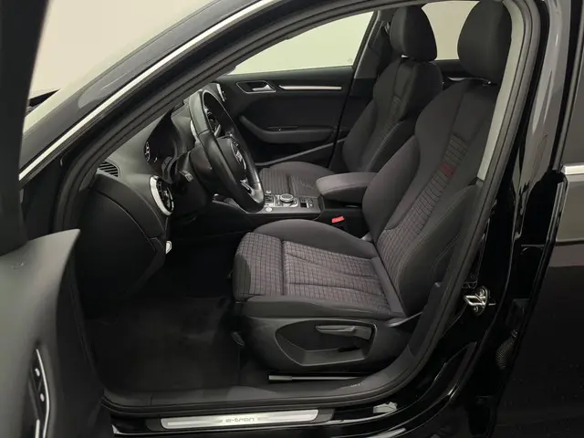 Audi A3 Sportback 1.4 e-tron Sport 2018 Hybride Benzine 11