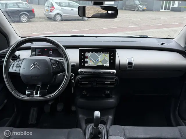 Citroën C4 Cactus 1.2 VTi Shine 2014 Benzine 11