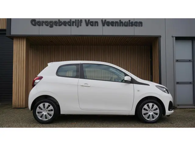 Peugeot 108 3