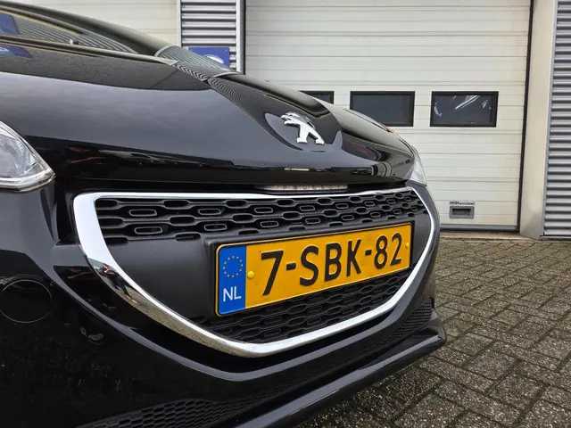 Peugeot 208 1.2 VTi Urban Soul 2013 Benzine 4