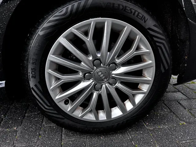 Audi A3 Sportback 1.4 TFSI CoD Ambiente 2015 Benzine 10