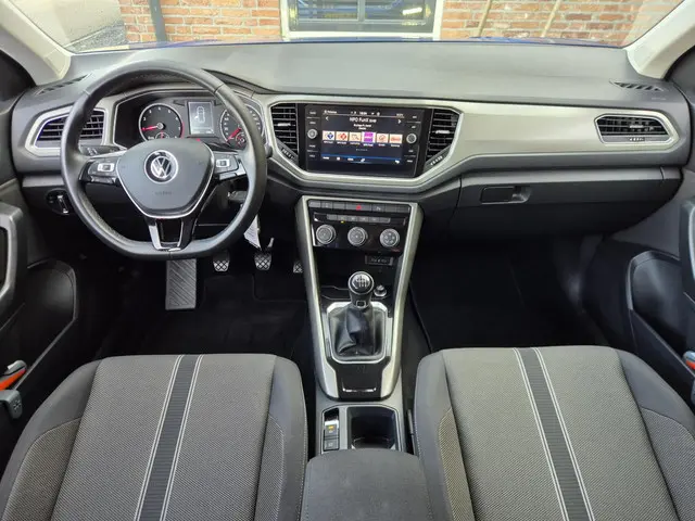 Volkswagen T-Roc 2