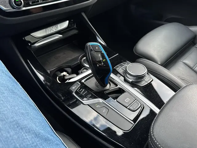 BMW iX3 High Executive 80 kWh 2021 Elektrisch 13