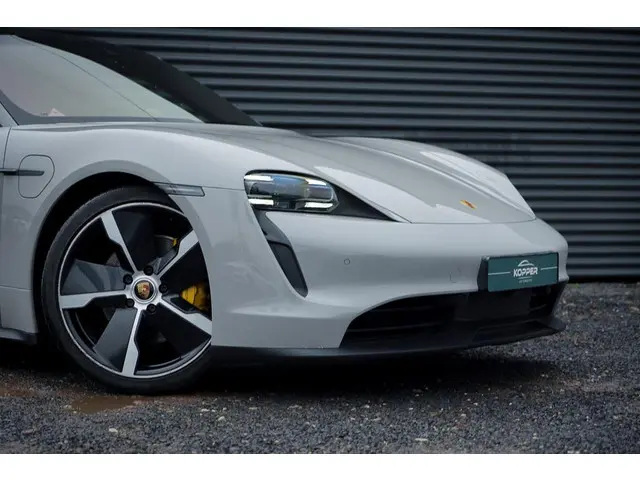 Porsche Taycan 79 kWh 2021 Elektrisch 40