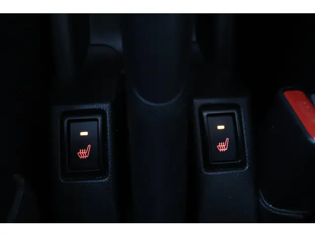 Suzuki Swift 1.0 Stijl Smart Hybrid 2018 Benzine 28