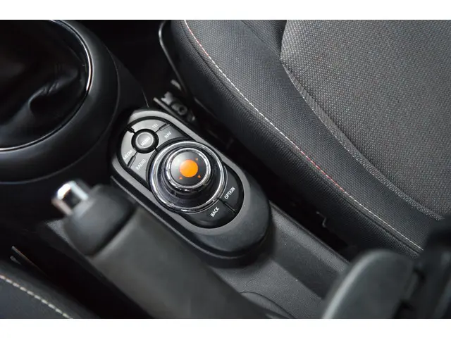 MINI One Mini 1.2 Business 2017 Benzine 22