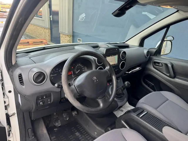 Peugeot Partner 120 1.6 BlueHDi 100 L1 XR 2016 Diesel 17