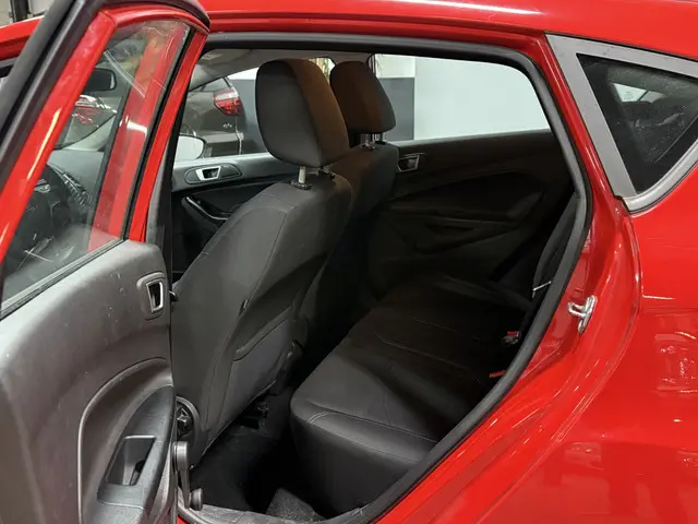 Ford Fiesta 1.0 Style // Navi 2015 Benzine 6