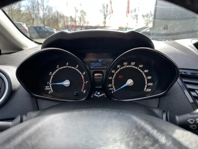 Ford Fiesta 1.0 EcoBoost Titanium | Trekhaak 2014 Benzine 18