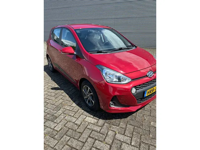 Hyundai i10 1.2i PDC metalic 2017 Benzine 2