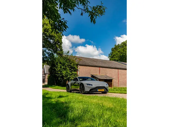 Aston Martin V8 Vantage 4.0 2018 Benzine 69