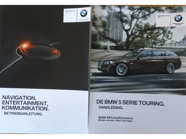BMW 5 Serie Touring 520i Luxury Edition 2013 Benzine 69
