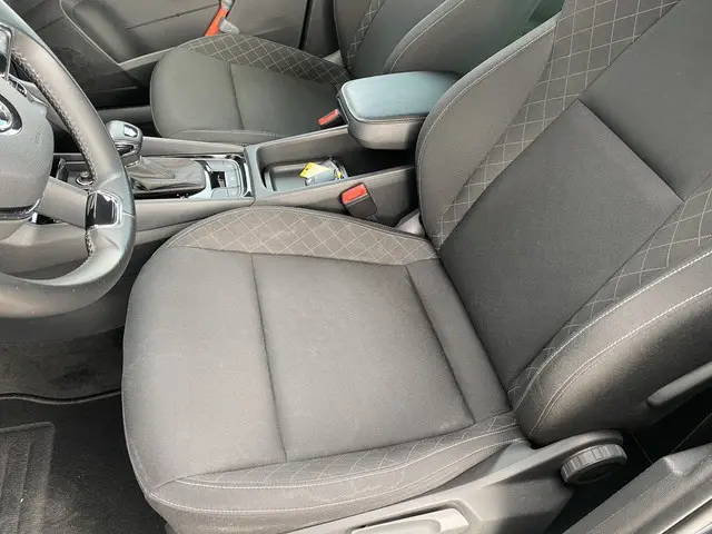 Škoda Karoq 1.5 TSI ACT Business Edition 2021 Benzine 14