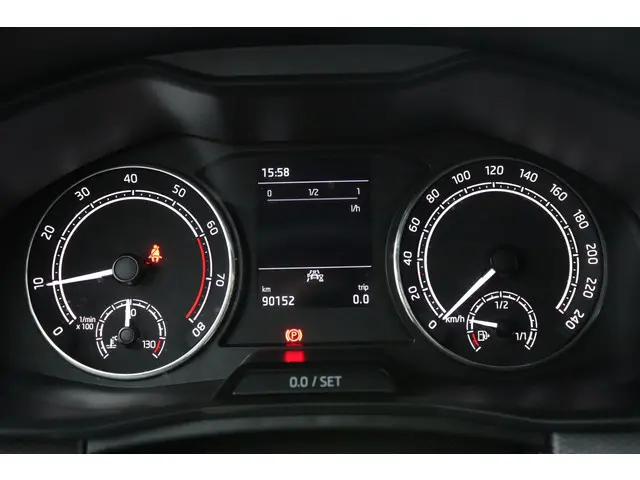 Škoda Kamiq 1.0 TSI 110pk Ambition 2021 Benzine 4