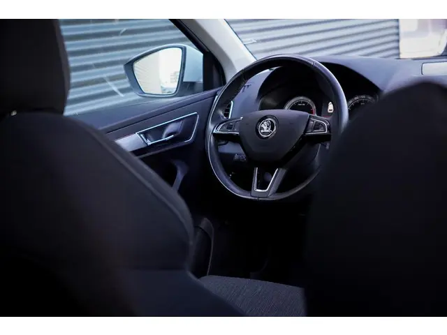 Škoda Karoq 1.5 TSI ACT Style Business 2019 Benzine 36