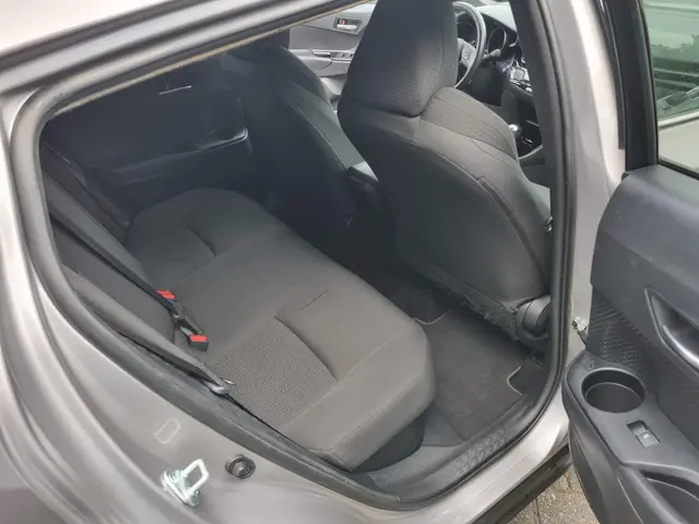 Toyota C-HR 1.8 Hybrid Active 2019 Hybride Benzine 12