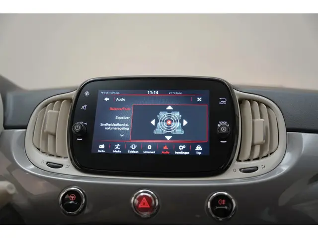 Fiat 500 1.0 Hybrid Dolcevita [ El.kap Climate ] 2022 Benzine 22