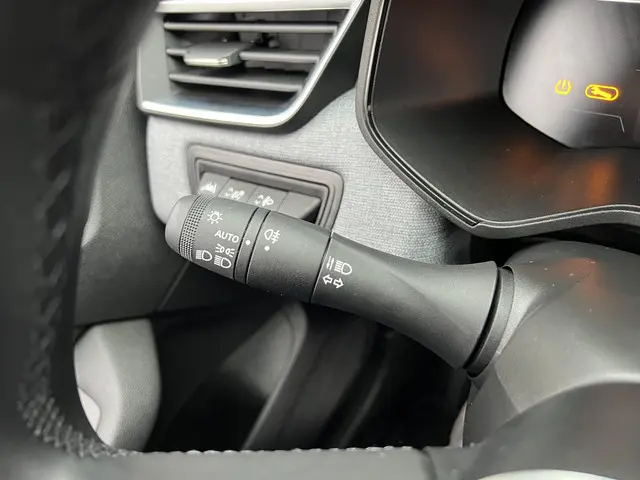 Mitsubishi Colt 1.0T MT Intense 2024 Benzine 27