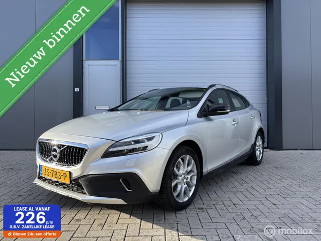 Volvo V40 Cross Country 2.0 T3 Momentum 2016 Benzine