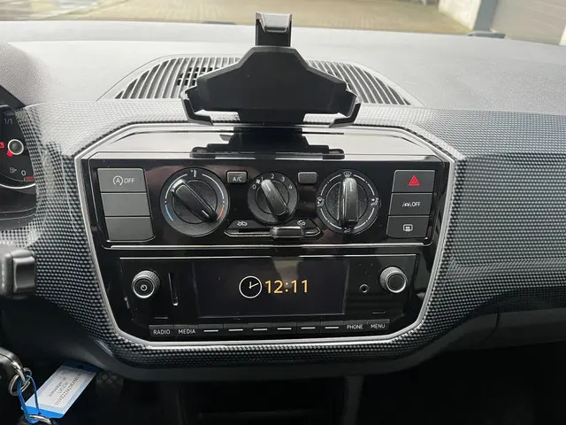 Volkswagen up! 1.0 2021 Benzine 8