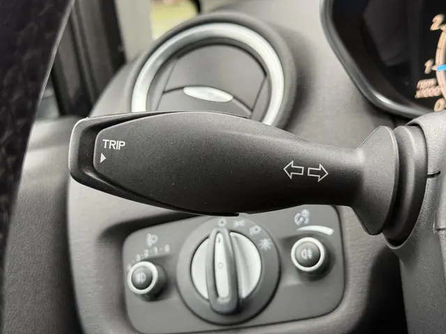 Ford Fiesta 1.0 EcoBoost Titanium 2013 Benzine 16